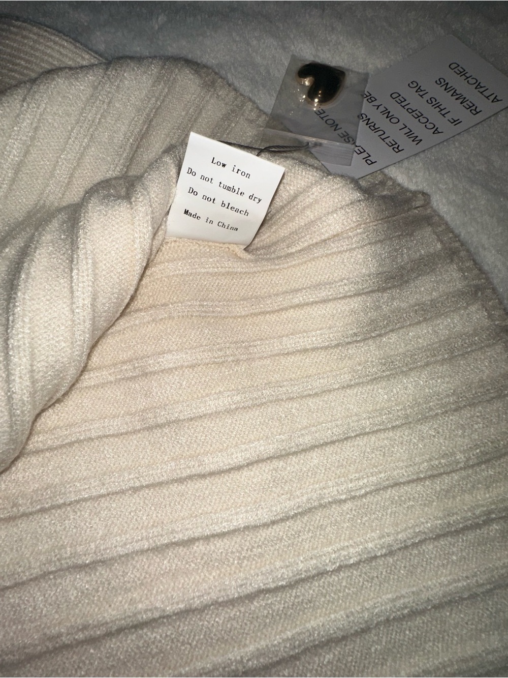 Cream Ribbed Cardigan with Heart Buttons - Picture 5 of 7